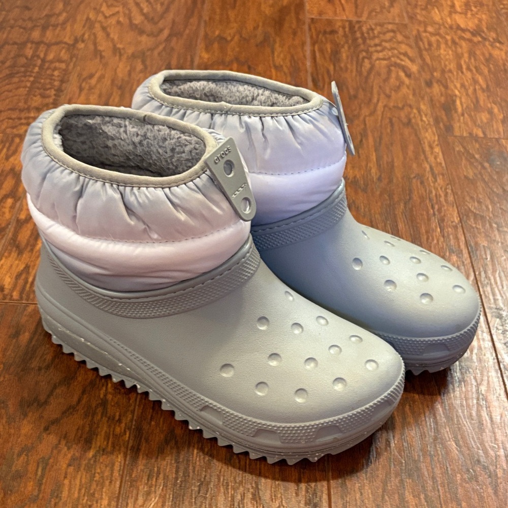 CROCS gray boots